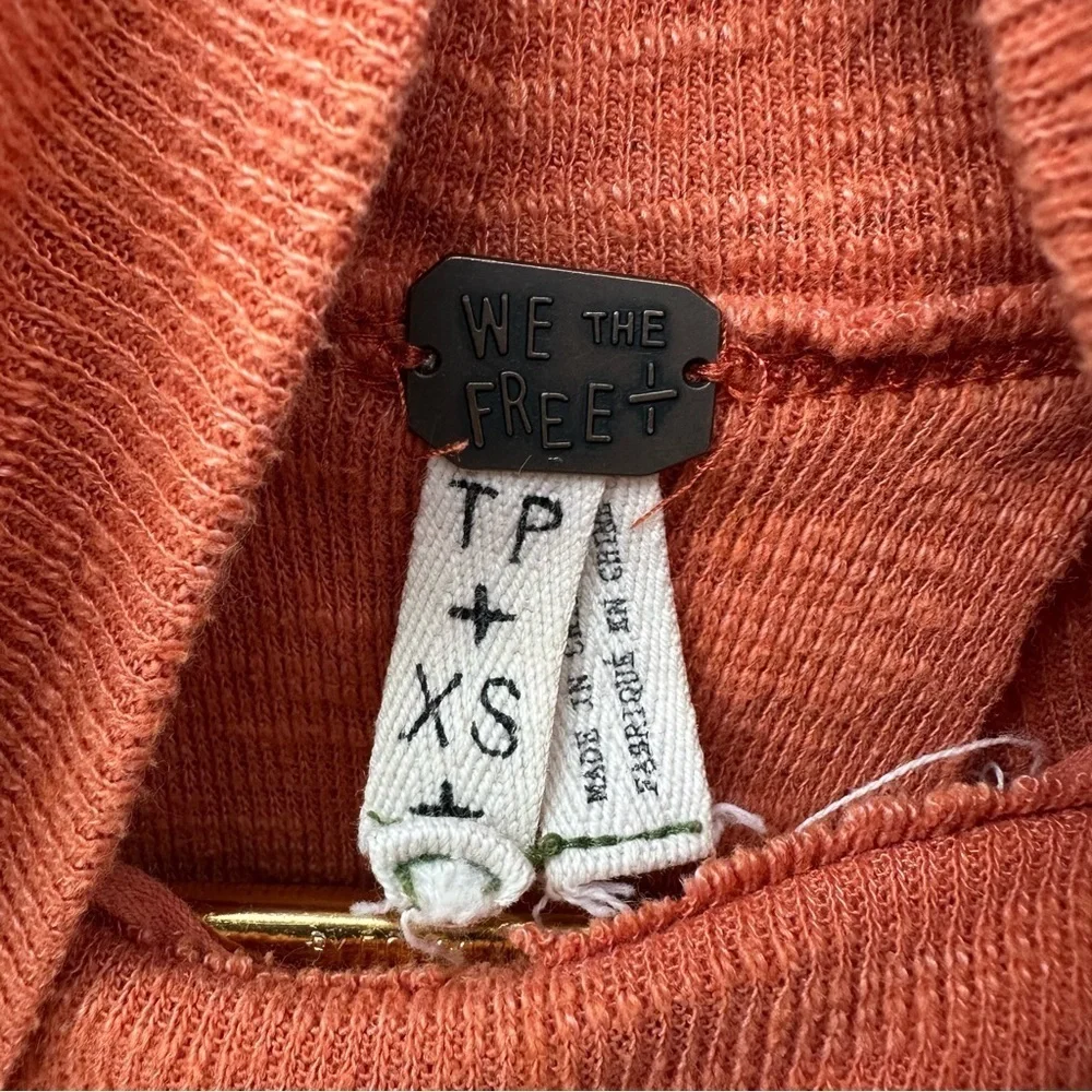 We The Free People Burnt Orange Split Back Turtleneck Knit Top High Low Hem XS
